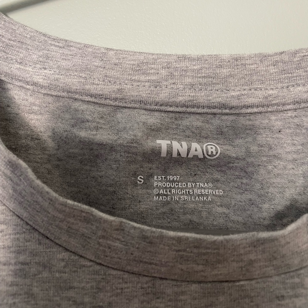 TNA Hold-It™ Ortiz T-Shirt - Picture 3 of 5